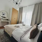 3-Raum-City-Apartment Ost-5