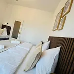 3-Raum-City-Apartment Ost-5