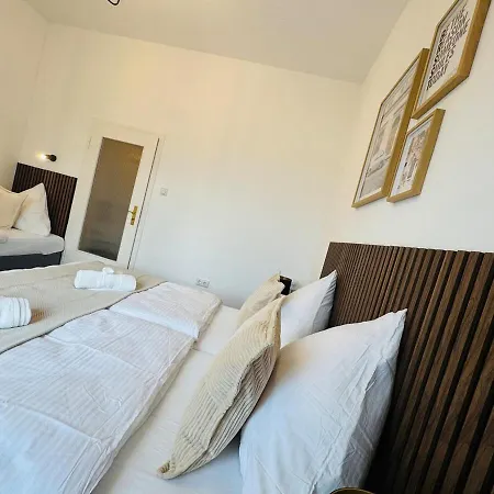 3-raum-city-apartment Ost-5 * Dusseldorf